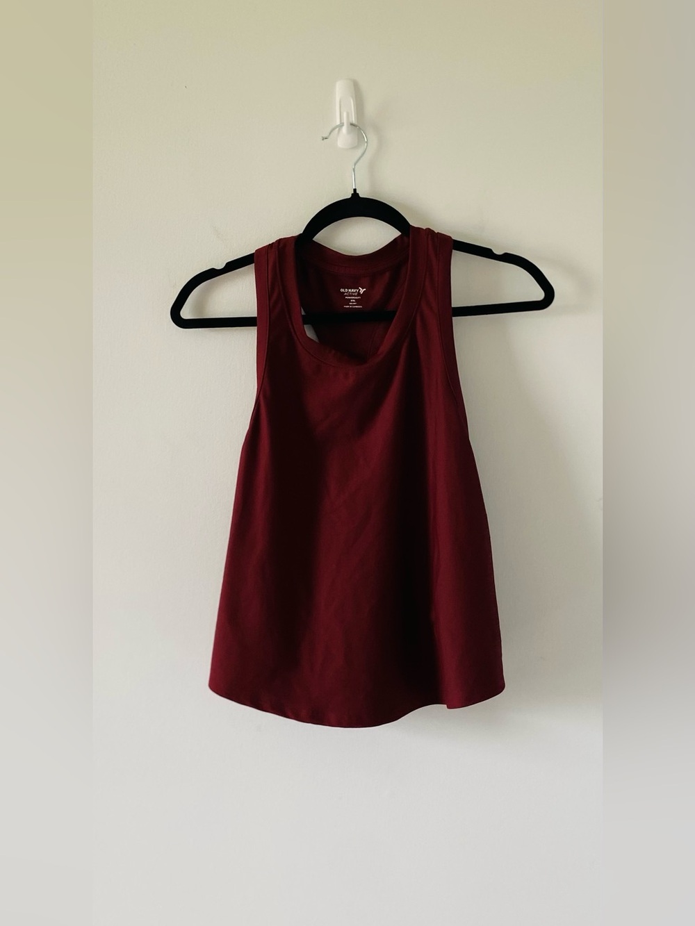 Old Navy Women’s FlowForm Cutout-Back Tank Top Cranberry Size XXL Activewear EUC